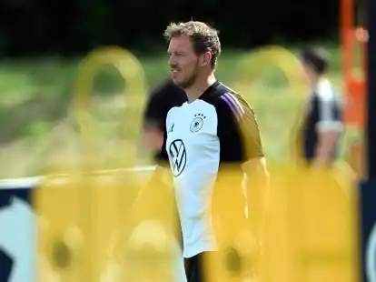 Bundestrainer Julian Nagelsmann beim Abschlusstraining vor dem Griechenlandtest.