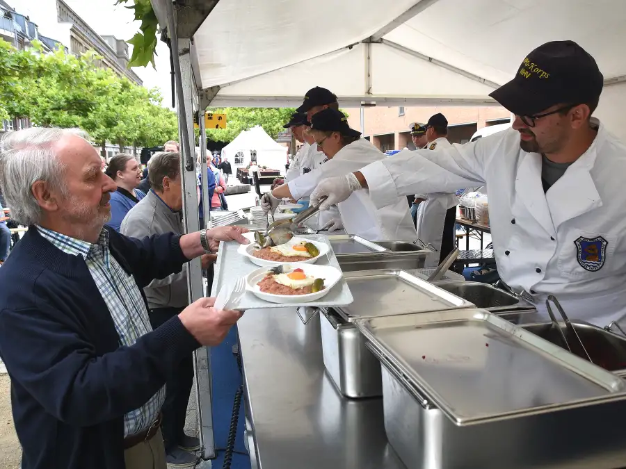 Maritimes Wochenende: „Marine, Wilhelmshaven, Shanty und Labskaus ...
