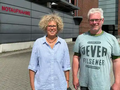 Hohe Arbeitsbelastung, fehlender Nachwuchs: Carola Rieken und Peter Patelt, Rettungssanitäter beim Rettungsdienst Friesland, setzen sich für bessere Arbeitsbedingungen ein.