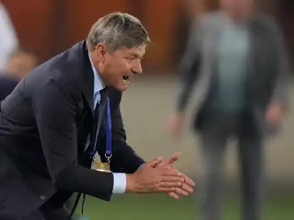 Stojkovic will sich mit seiner Mannschaft gegen Favorit England nicht verstecken.