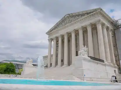 Dass dem Supreme Court ausgerechnet bei einem Abtreibungsfall eine solche Panne passiert, erinnert an den Leak vor rund zwei Jahren.