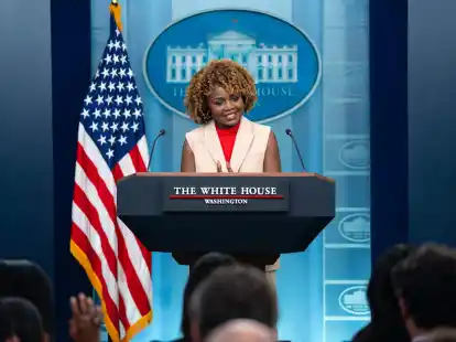 Die Sprecherin des Wei&szlig;en Hauses, Karine Jean-Pierre, muss derzeit fast ausschlie&szlig;lich Fragen zum desastr&ouml;sen TV-Auftritt ihres Chefs beatworten.