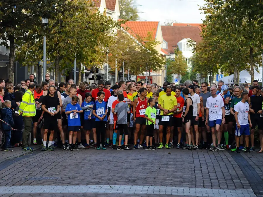 Event in Cloppenburg: Citylauf mit Michael Majewski (BV Garrel) am 28 ...