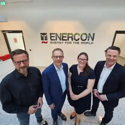 Gaben einen Einblick in die Entwicklung Enercons: Pressesprecher Felix Rehwald, der Vorsitzende der Aloys-Wobben-Stiftung, Heiko Janssen, Personalchefin Lea Sandker und CEO Udo Bauer.