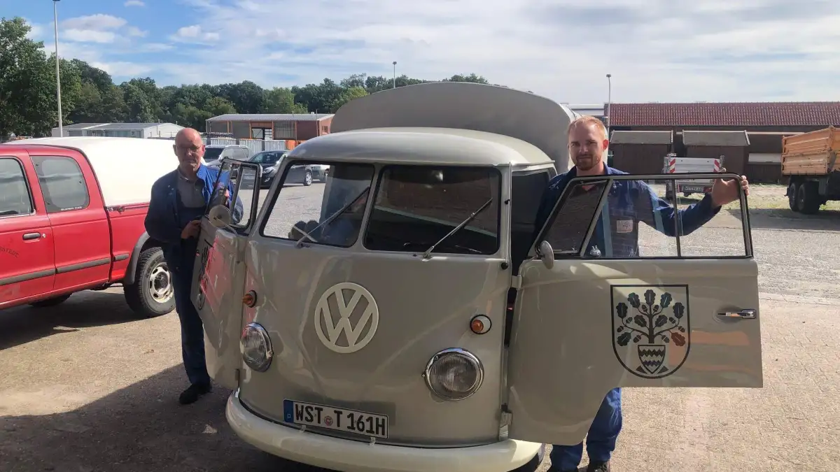 VW Pritschenwagen von 1961: Westerstedes ältester Dienstwagen läuft und ...