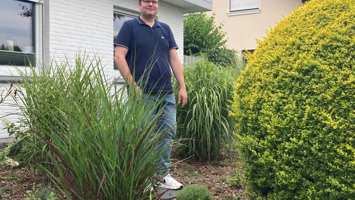 Klimaschutz: Marco Beeken aus Cloppenburg beseitigt Schotterflächen in ...