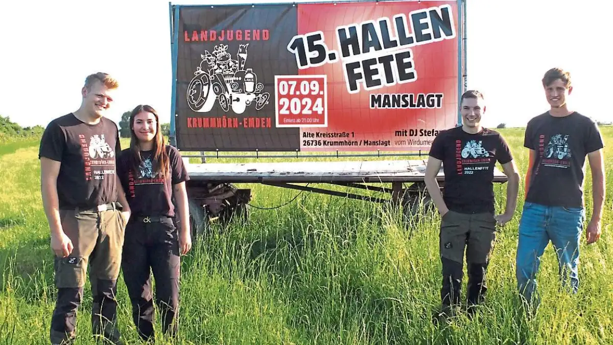 The Krummhörn-Emden rural youth group is celebrating the 15th indoor party ...