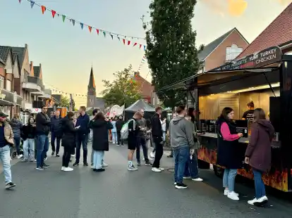 The Freimarktbesucher nahmen Wartezeiten in Kauf, about the often failed food of the Street-Food-Festivals zu lassen.