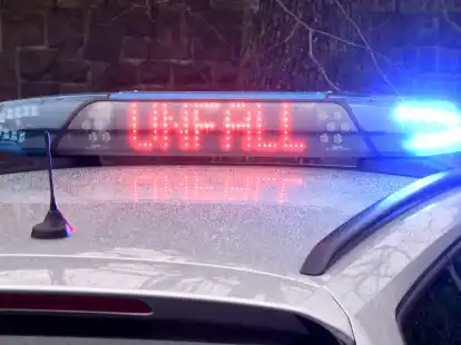 Schwerer Verkehrsunfall in der Gemeinde Ihlow: drei Personen kamen ins Krankenhaus.