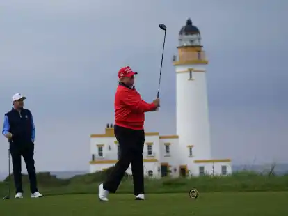 In Schottland entsteht derzeit ein weiterer Golfplatz Trumps. (Archivbild) (Andrew Milligan/PA Wire/dpa)