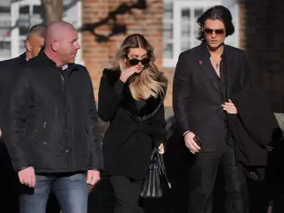 Auch Paynes Partnerin Kate Cassidy war unter den Trauerg&auml;sten.  (Jonathan Brady/PA Wire/dpa)