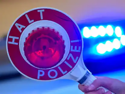Die Polizei stoppte den 15-j&auml;hrigen Sohn und seinen Vater am fr&uuml;hen Sonntagmorgen in Zetel.