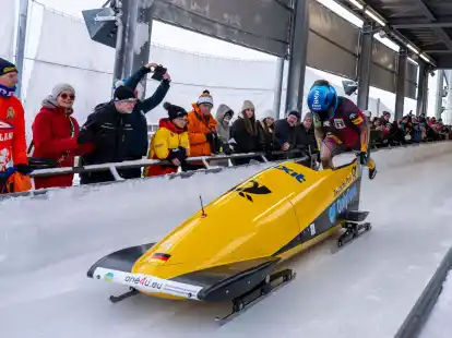 Lisa Buckwitz siegt beim Monobob-Heimweltcup