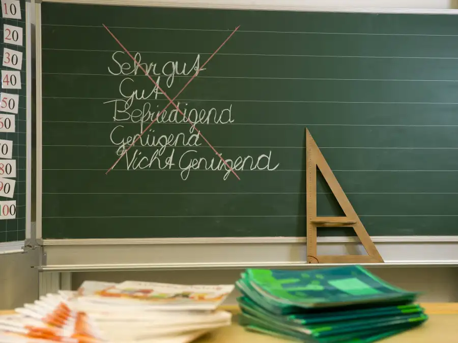 Schulnotensystem in Deutschland: Bildungsexperten kritisieren  Bewertungssystem an Schulen