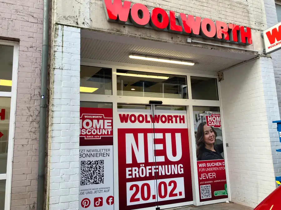 Woolworth in Jever: Neue Filiale in der Steinstraße eröffnet mit buntem ...