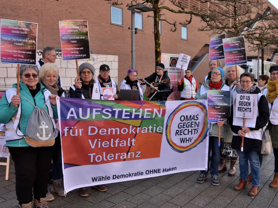 Omas gegen Rechts; Wilhelmshaven Musik als Waffe gegen Intoleranz