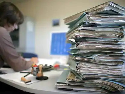 Bürokratie belastet viele Unternehmen in Deutschland schwer (Archivbild)