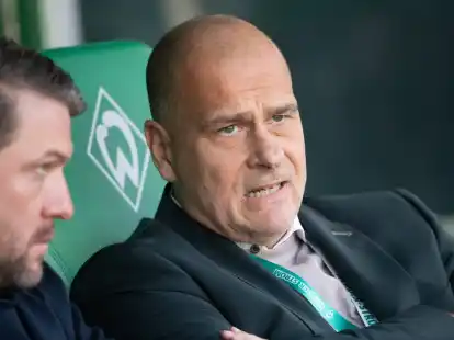 Im Gespräch: Klaus Filbry mit Sportdirektor Peter Niemeyer