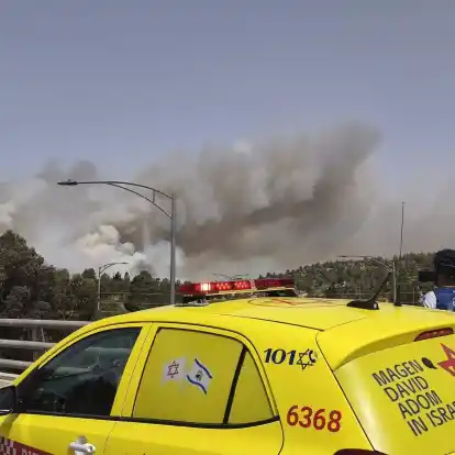 Waldbrände wüten bei Jerusalem.