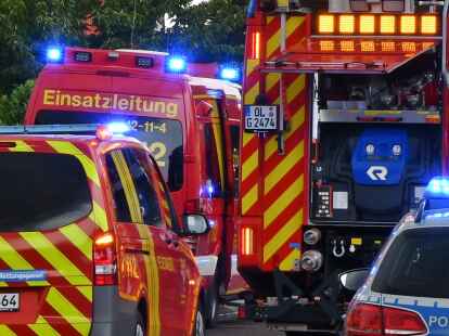 Auf der A1 bei Harpstedt ist am Samstagabend ein Auto in Brand geraten. Die Feuerwehr war mit drei Fahrzeugen und 19 Einsatzkräften vor Ort (Symbolbild).