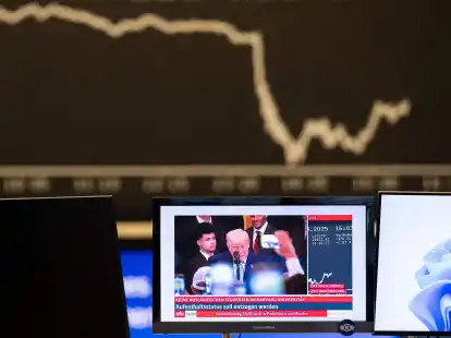 Nach Trumps Ank&uuml;ndigung rutscht der Dax ab.