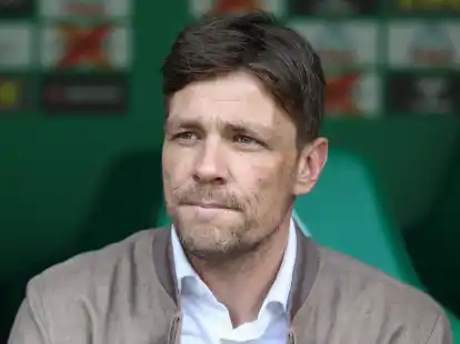 Will schnell einen neuen Trainer präsentieren: Sportchef Clemens Fritz