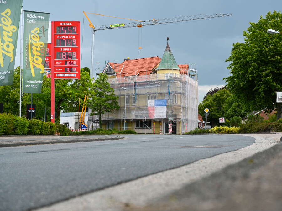 Großbaustellen in Neuenburg: Städtebauförderung für Sanierung von RWG ...