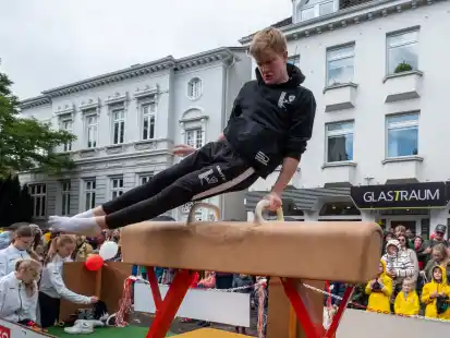 Beim Kramermarktsumzug kann man sich uns seine Gruppe präsentieren.