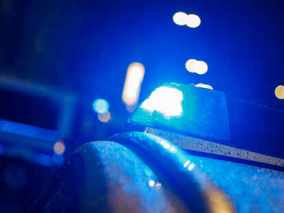 Ein Autofahrer ohne Führerschein hat sich im Wangerland eine Verfolgungsfahrt mit der Polizei geliefert.