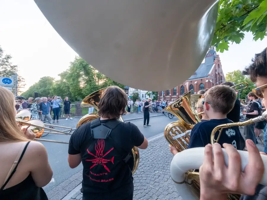 Musikfestival in Oldenburg: „Walk’n’Art“ 2025 auf Bühnen rund um die