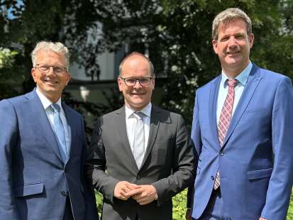 HÄFEN UND WIRTSCHAFT: Grant Hendrik Tonne nun auch offiziell neuer „Hafenminister“ in Niedersachsen