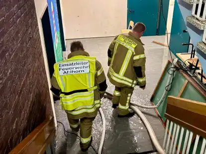 Keller unter Wasser: Die Feuerwehr Ahlhorn war am Montagmorgen im Einsatz.