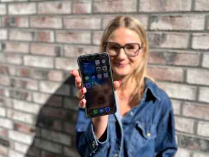 Volontärin Sophia Sachse startet „Digital Detox“: Zwei Wochen ohne soziale Medien – auch WhatsApp ist vom Bildschirm verschwunden.