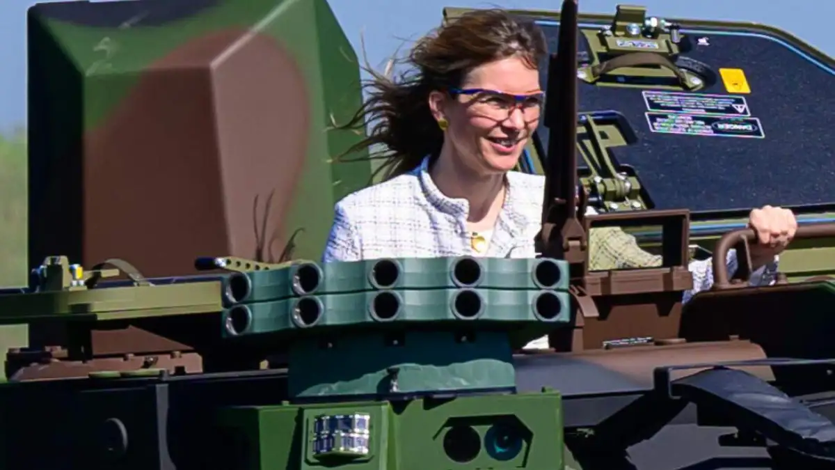 Siemtje Möller on the billions needed for the Bundeswehr