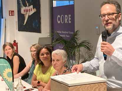 Bei seiner Nominierungsrede als OB-Kandidat der Grünen (und CDU) im Core:  Jascha Rohr