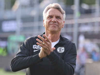 Horst Steffen, hier noch bei einem Spiel der SV Elversberg, hat nun bei Werder das Sagen.
