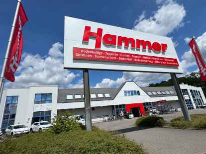 Der Mutterkonzern der Hammer-Einrichtungsmärkte (hier in Delmenhorst) ist in finanzielle Schieflage geraten.