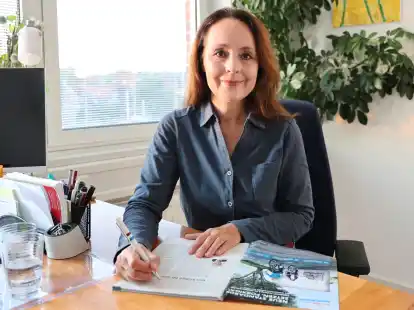 Dr. Grita Hasselbach ist Reproduktionsmedizinerin im Kinderwunschzentrum Leer. Sie hilft Paaren, die ungewollt Kinderlos sind.