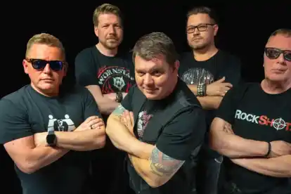 Am Donnerstag beim „Unplugged summer“ in Schortens: Die Band Rockshots.