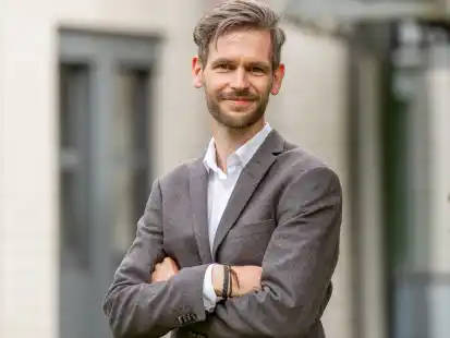 Prof. Dr. Jörn Hoppmann ist seit April 2019 Inhaber des Lehrstuhls für Management an der Universität Oldenburg sowie Research Affiliate an der ETH Zürich.