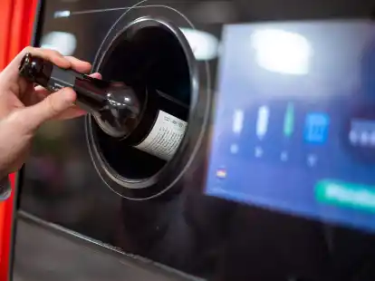 Schluckt der Automat die Flasche? Rund um die Leergut-Rücknahme gibt es immer wieder Ärger.