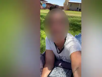 Die 26-jährige deutsche Backpackerin, die seit fast zwei Wochen in Australien vermisst wurde, ist lebend gefunden worden.
