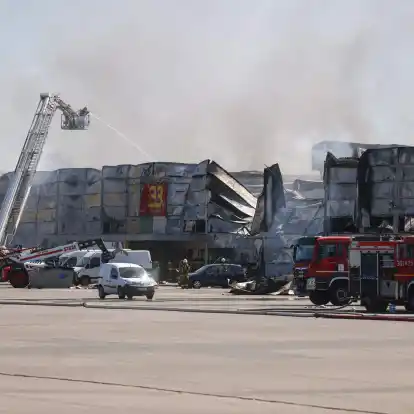 Polen macht russische Geheimdienste für den Brand im Marywilska-Einkaufszentrum in Warschau verantwortlich. (Archivbild)