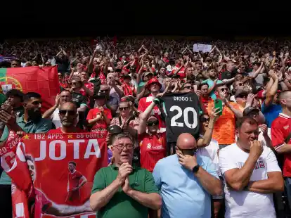 Zahlreiche Fans trauern um Diogo Jota.