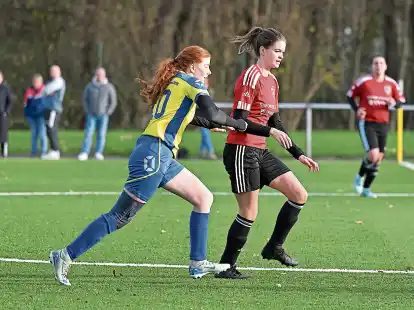 Die Fußballerinnen der SG VfL Wilhelmshaven/Heidmühler FC (rote Trikots) treten im kommenden Jahr nur noch für den Verein aus der Jadestadt an.