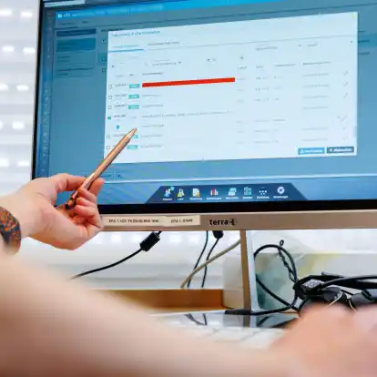Patienten können in der E-Akte selber sehen, was Ärzte eintragen. (Archivbild)