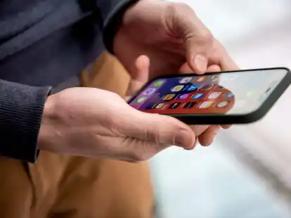 Urlauber, die in der Türkei eine eSIM für mobile Daten nutzen möchten, sollten diese noch vor der Abreise herunterladen, installieren und aktivieren.