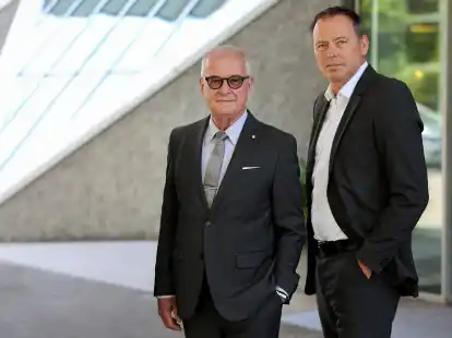 Beendet seine Vorstandstätigkeit bei Roto Frank und wechselt in den Aufsichtsrat: Eckhard Keill (links) mit seinem Nachfolger Christoph Hugenberg