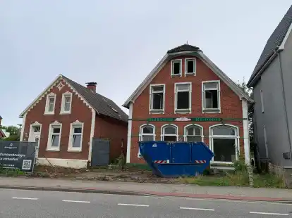 Wolthuser Straße: Diese beiden Häuser weichen bald einem Neubau.