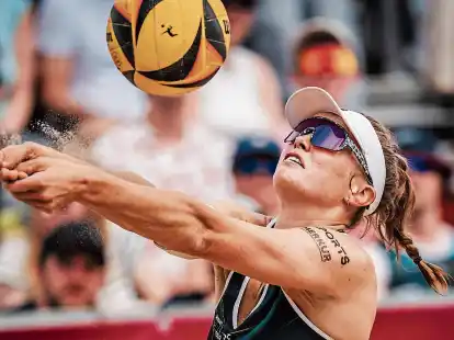 Fühlt sich im Sand am wohlsten: Beachvolleyballerin Lea Kunst aus Varel feiert mit ihrer neuen Partnerin Melanie Paul Erfolge.